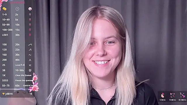 Snapshot of AngelAnty chatting on October 4, 2025, 3:13 pm AngelAnty online show from October 4, 2025, 3:13 pm