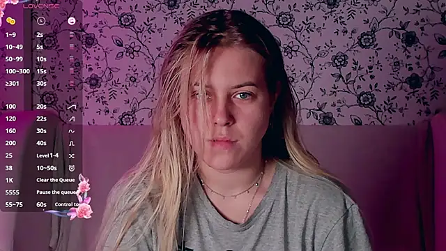 Snapshot of AngelAnty chatting on November 29, 2025, 1:11 pm AngelAnty online show from November 29, 2025, 1:11 pm