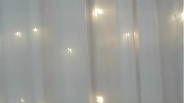 Snapshot of angelainparis28 chatting on October 15, 2025, 6:00 am angelainparis28 online show from October 15, 2025, 6:00 am