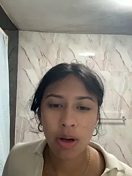 lynn9000 online show from October 18, 2025, 7:43 am