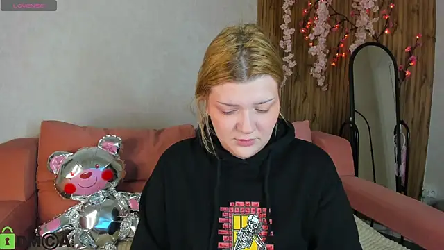 Michele Greenn online show from March 27, 2026, 1:14 am