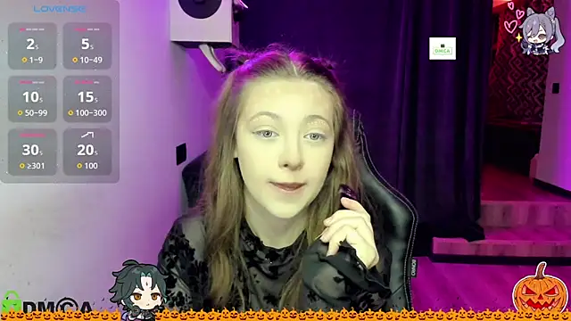 Snapshot of AmourLily chatting on October 31, 2025, 8:00 am AmourLily online show from October 31, 2025, 8:00 am