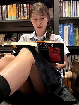 Adora188 online show from October 3, 2025, 7:43 am