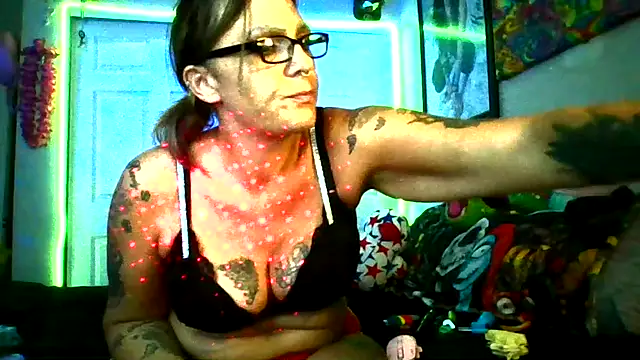 SparklesB1tch online show from November 9, 2025, 11:09 pm