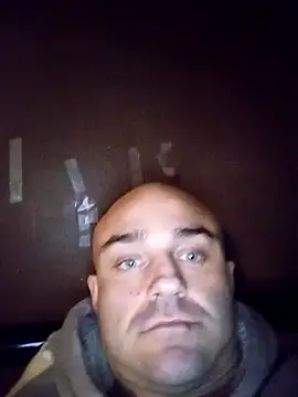 Snapshot of Bulbasaurisme chatting on December 3, 2025, 4:35 am Bulbasaurisme online show from December 3, 2025, 4:35 am