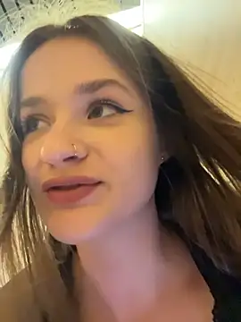 KittyQueeny online show from October 8, 2025, 2:07 pm