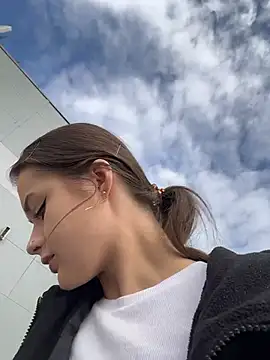 KittyQueeny online show from September 27, 2025, 8:09 am