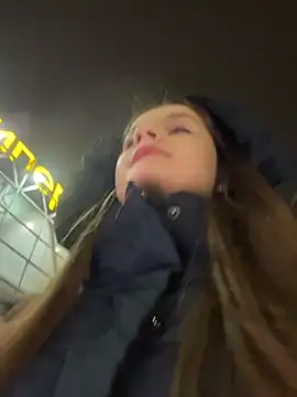 KittyQueeny online show from December 4, 2025, 2:16 pm