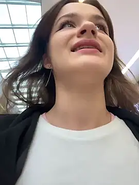 KittyQueeny online show from September 26, 2025, 2:13 pm