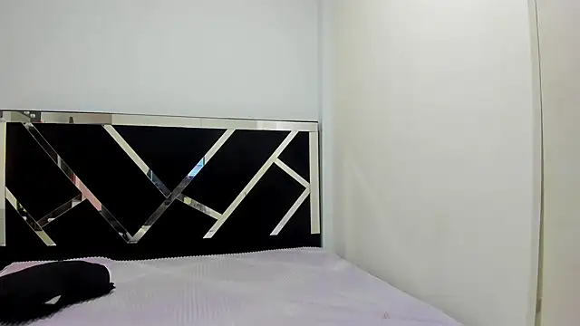 Snapshot of iisabella_noa chatting on September 11, 2025, 12:38 pm iisabella noa online show from September 11, 2025, 12:38 pm