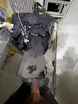 Snapshot of giova17cm chatting on November 24, 2025, 9:59 pm giova17cm online show from November 24, 2025, 9:59 pm