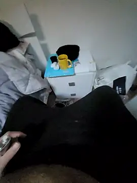 Snapshot of giova17cm chatting on January 7, 2026, 1:49 pm giova17cm online show from January 7, 2026, 1:49 pm