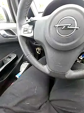 Snapshot of giova17cm chatting on November 1, 2025, 8:19 am giova17cm online show from November 1, 2025, 8:19 am