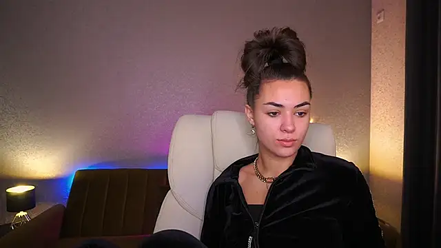 Snapshot of EricaSin chatting on October 25, 2025, 6:01 am EricaSin online show from October 25, 2025, 6:01 am