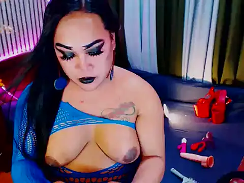 CumFactoryLuna online show from February 12, 2026, 1:27 am