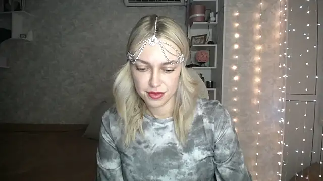 Snapshot of NickyAdamidi chatting on September 13, 2025, 4:40 pm NickyAdamidi online show from September 13, 2025, 4:40 pm