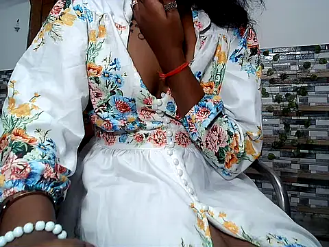 HOT AARVI11 online show from September 23, 2025, 4:03 pm