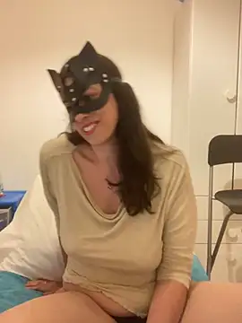 StephaSt online show from September 28, 2025, 9:22 pm