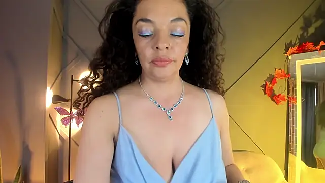 eleonor x online show from October 3, 2025, 8:32 pm