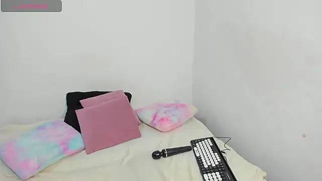 Brandy brown  online show from December 23, 2025, 12:22 am