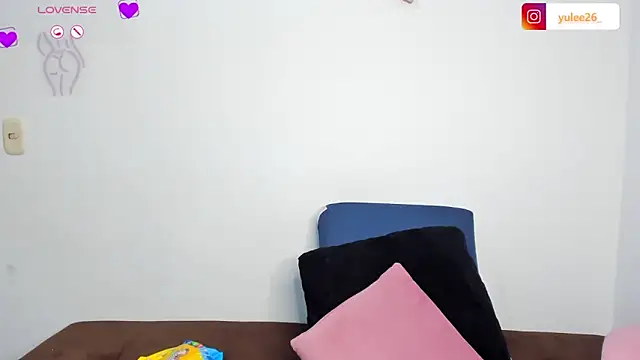 Brandy brown  online show from September 19, 2025, 1:09 am