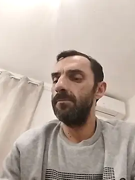 hotmen83 online show from October 24, 2025, 9:03 pm