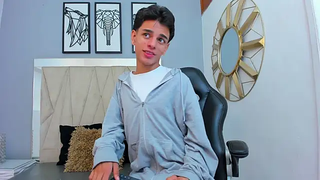 owen  johnson online show from September 15, 2025, 11:43 am