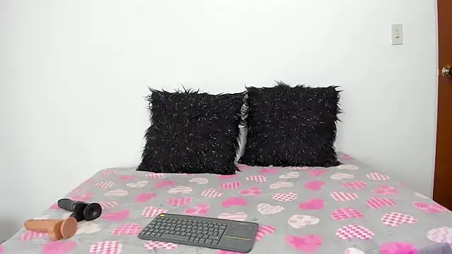 Camila Martiinez online show from September 26, 2025, 7:54 pm