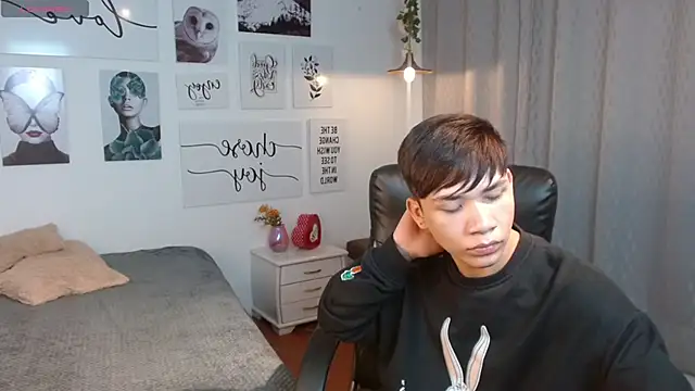 nathanclay online show from October 7, 2025, 3:29 am