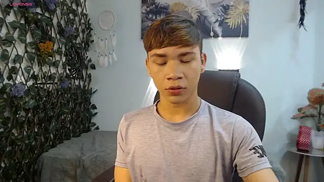 nathanclay online show from May 19, 2026, 2:13 pm