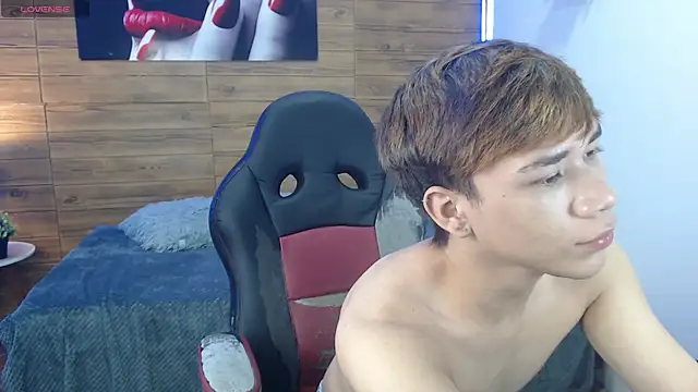 nathanclay online show from April 16, 2026, 3:29 am