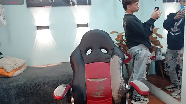 nathanclay online show from March 25, 2026, 3:39 am