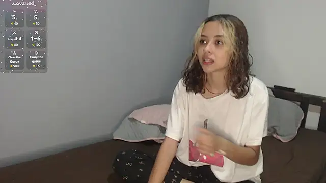 brisazanes online show from October 3, 2025, 9:16 pm