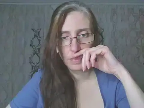 CandiCole online show from November 20, 2025, 3:45 pm