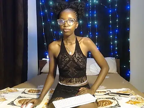 wild smile online show from September 12, 2025, 1:17 am