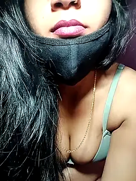 NEHA-DESHI999 online show from December 17, 2025, 4:01 pm