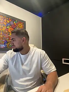 Yuber3 online show from October 25, 2025, 3:01 pm