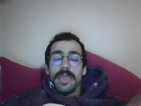 Snapshot of BalloonSlave1513 chatting on February 12, 2026, 4:01 am BalloonSlave1513 online show from February 12, 2026, 4:01 am