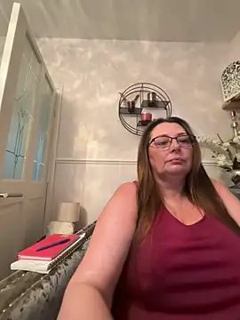 BuxomKitty BBW online show from April 9, 2026, 6:25 pm