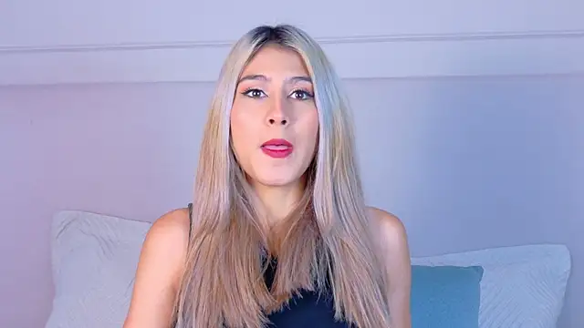 ZoehAngel online show from September 26, 2025, 11:17 am