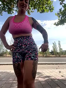 Snapshot of Ninabigtitied chatting on October 3, 2025, 1:23 pm Ninabigtitied online show from October 3, 2025, 1:23 pm