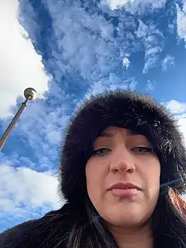 Snapshot of Ninabigtitied chatting on November 18, 2025, 12:52 pm Ninabigtitied online show from November 18, 2025, 12:52 pm