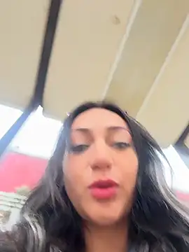 Snapshot of Ninabigtitied chatting on November 8, 2025, 9:35 am Ninabigtitied online show from November 8, 2025, 9:35 am