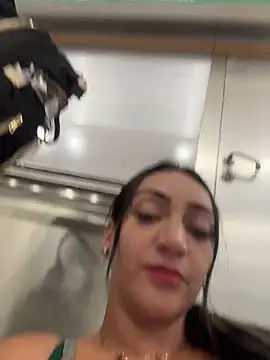 Snapshot of Ninabigtitied chatting on November 6, 2025, 1:09 am Ninabigtitied online show from November 6, 2025, 1:09 am