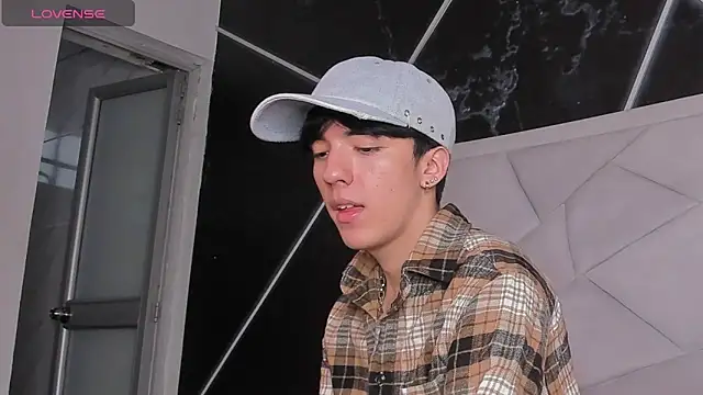 AerumChae online show from April 15, 2026, 1:37 pm