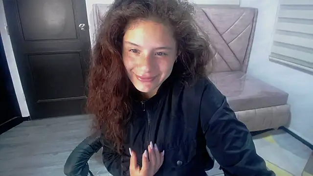 Velvet Moon V online show from October 8, 2025, 1:12 pm