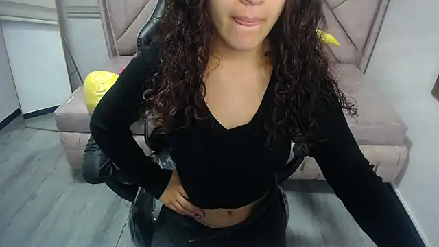 Velvet Moon V online show from September 11, 2025, 1:11 pm