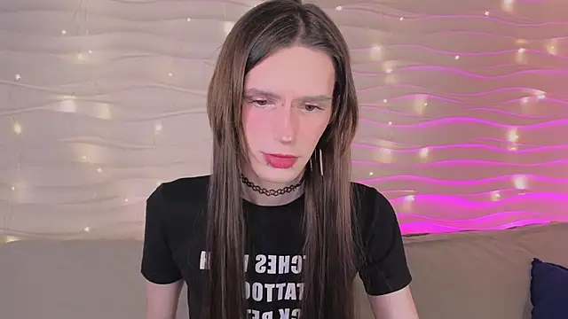 madi snow online show from January 17, 2026, 5:44 am