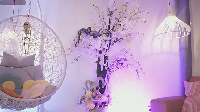 JadeSummerr online show from October 6, 2025, 11:33 am