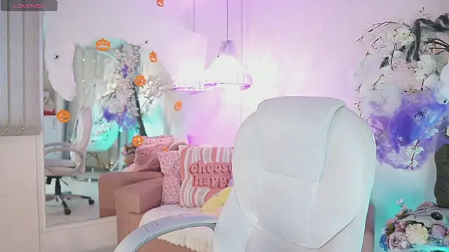 JadeSummerr online show from October 27, 2025, 11:44 am